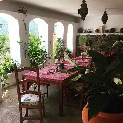 new year yoga retreat dining area