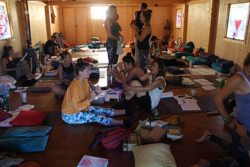 teach yoga classes in yin