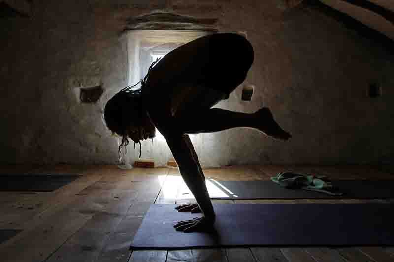 new year retreat bakasana